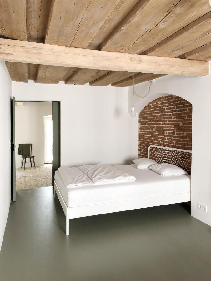 Gemuetliche Wohnung Im Herzen Von リンツ エクステリア 写真